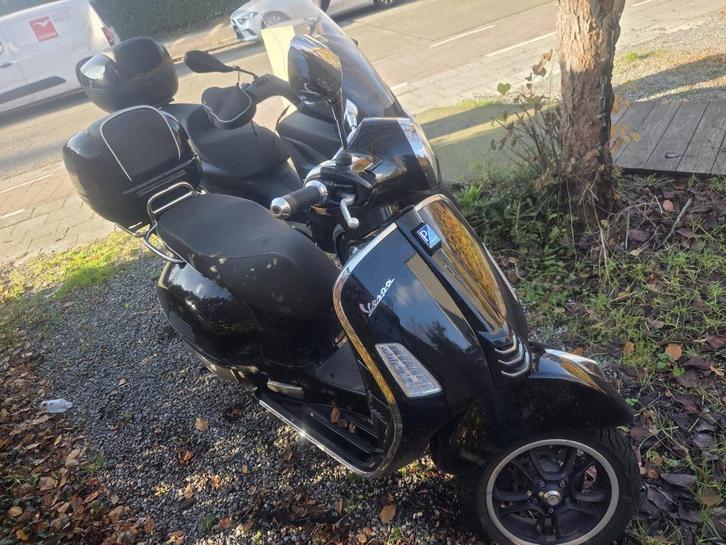 Vespa GTS125 Piaggio, Motoren, Motoren | Piaggio, Particulier, Scooter, 11 kW of minder, 1 cilinder, ABS, Ophalen