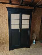 Antieke rotan schoolkast, Ophalen