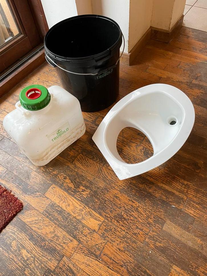 Trobolo set voor droog toilet, Doe-het-zelf en Bouw, Sanitair, Gebruikt, Toilet, Ophalen