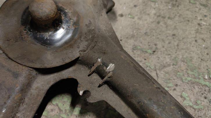 Draagarm links achterzijde voor trommel BMW 3 serie E30 3332, Auto-onderdelen, Ophanging en Onderstel, BMW, Gebruikt, Ophalen of Verzenden