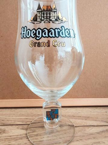 Zeldzaam Grand Cru staand bierglas van Hoegaarden beschikbaar voor biedingen