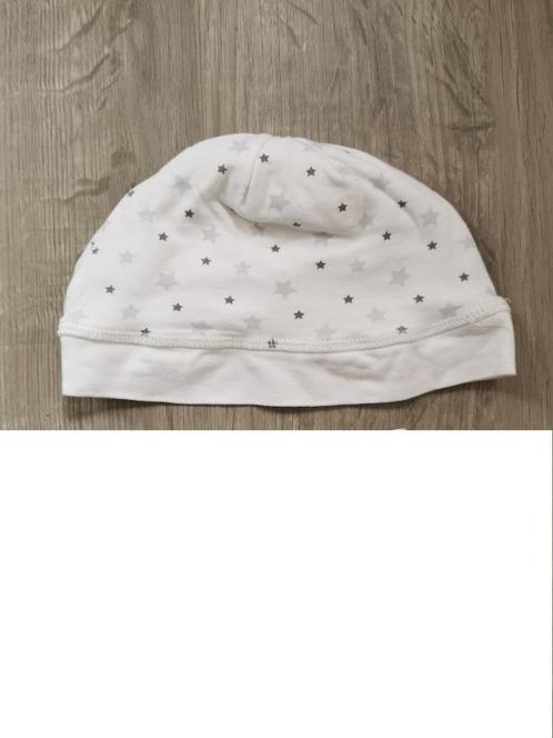 Baby muts sterretjes - maat 50, Kinderen en Baby's, Babykleding | Maat 50, Zo goed als nieuw, Jongetje of Meisje, Nacht- of Onderkleding