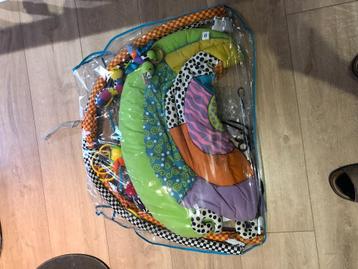 Baby speelmat en draaimolen voor bedje of wieg en parkhanger beschikbaar voor biedingen