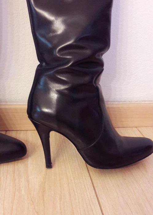 Bottes en cuir noir, P. 38, Vêtements | Femmes, Chaussures, Porté, Bottes hautes, Noir, Enlèvement ou Envoi