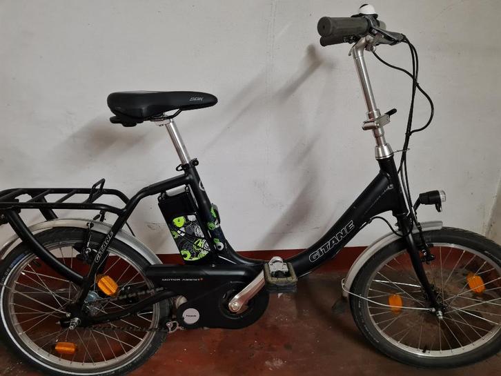 Vélo pliant électrique Gitane, Vélos & Vélomoteurs, Vélos électriques, Comme neuf, Autres marques, 47 à 51 cm, 30 à 50 km par batterie