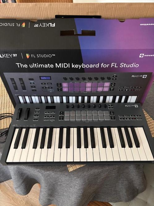 Novation FLKey 37, Muziek en Instrumenten, Midi-apparatuur, Zo goed als nieuw, Ophalen of Verzenden