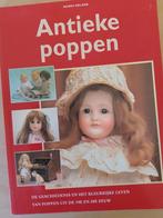 2 boeken over antieke poppen, Ophalen of Verzenden