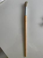 Nieuwe   ronde kwast met een houten handvat  metalen bus, Doe-het-zelf en Bouw, Verf, Beits en Lak, Ophalen of Verzenden, Zo goed als nieuw