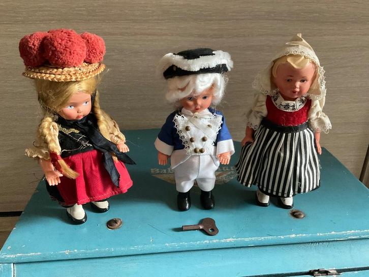 Verzameling oude dans popjes met sleutel  / Wind up Toy, Collections, Poupées, Utilisé, Poupée, Enlèvement ou Envoi