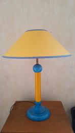 Très belle lampe aux couleurs jaune et bleu (provençales), Ophalen