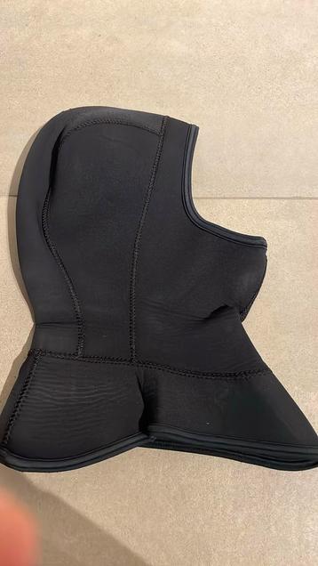 Kap Tribord 3mm, maat ML beschikbaar voor biedingen