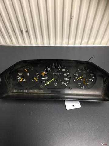 Mercedes W124  Diesel   124 542 7166   Km Tellerklok beschikbaar voor biedingen