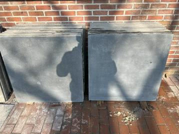 Blauwe natuursteen beschikbaar voor biedingen