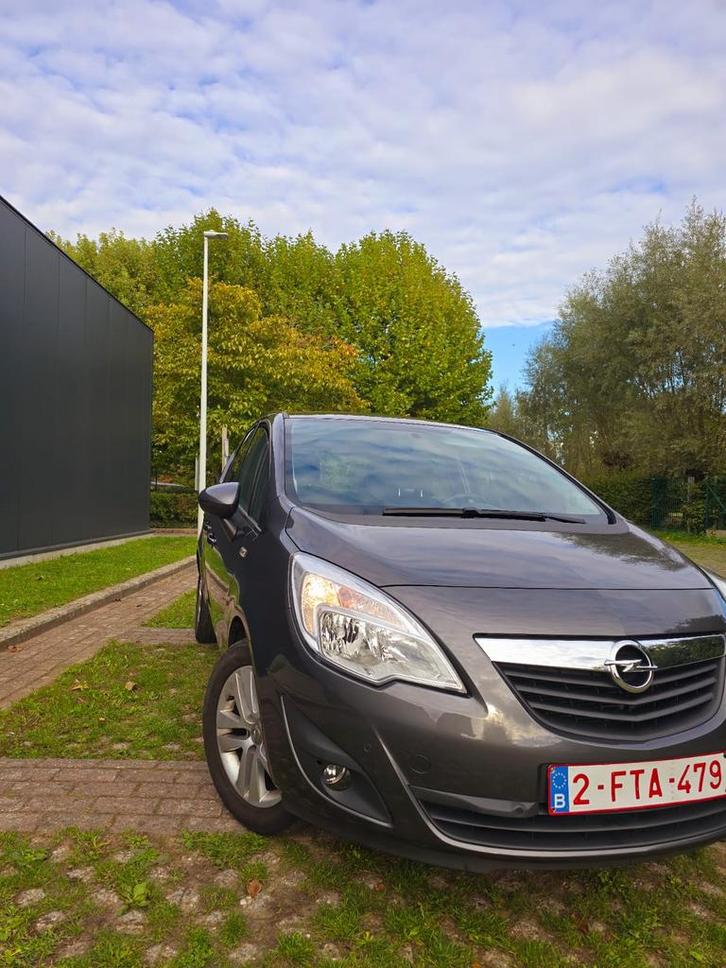 Opel meria, Autos, Opel, Entreprise, Meriva, Airbags, Alarme, Apple Carplay, Conduite autonome, Bluetooth, Feux de virage, Ordinateur de bord