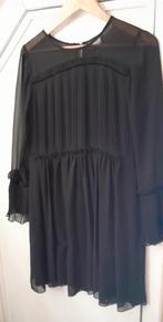 Prachtige jurk large., Comme neuf, Vila, Noir, Taille 42/44 (L)