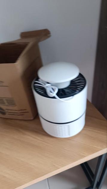 Moustique  beschikbaar voor biedingen