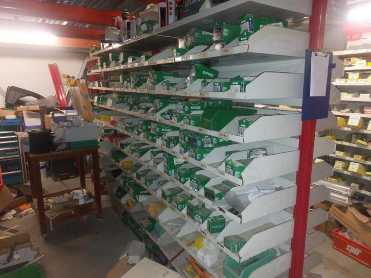 armes magazijnrekken om volledig magazijn te bouwen, Zakelijke goederen, Kantoor en Winkelinrichting | Magazijn, Stelling en Opslag