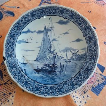 Decoratieve schaal oud DELFT beschikbaar voor biedingen