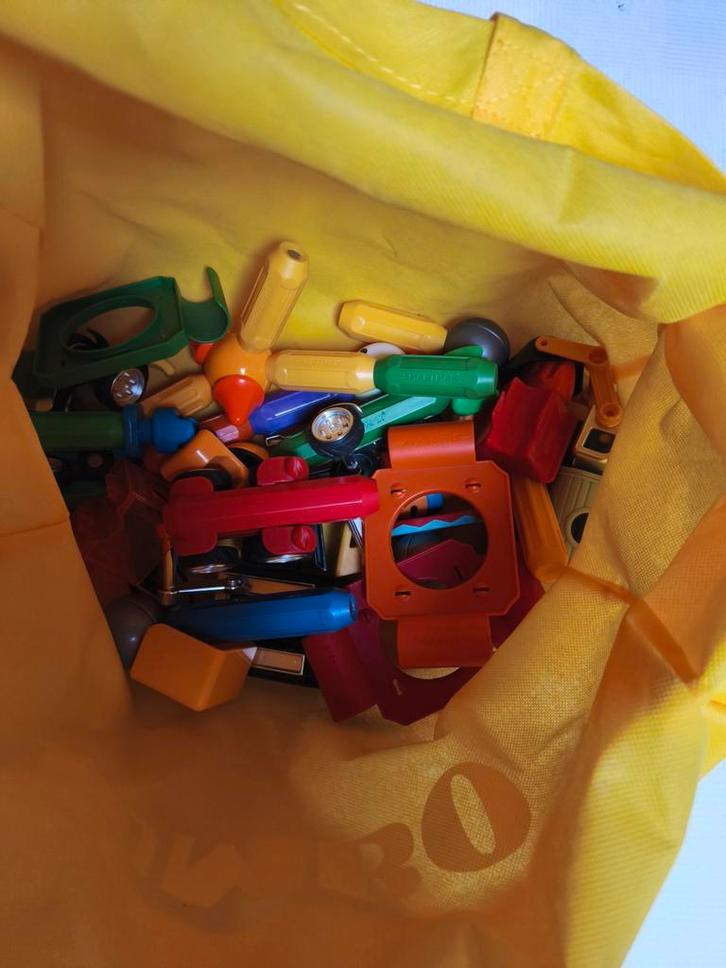 Magnetische bouwstenen, Vacatures, Vacatures | Schoonmaak en Facilitaire diensten