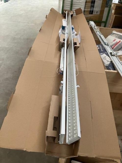 330. Philips Maxos fusion basisunit led, Hobby en Vrije tijd, Overige Hobby en Vrije tijd, Nieuw, Ophalen