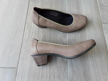 Nouveau : Chaussures pour femmes taille 38 *Neosoft* 