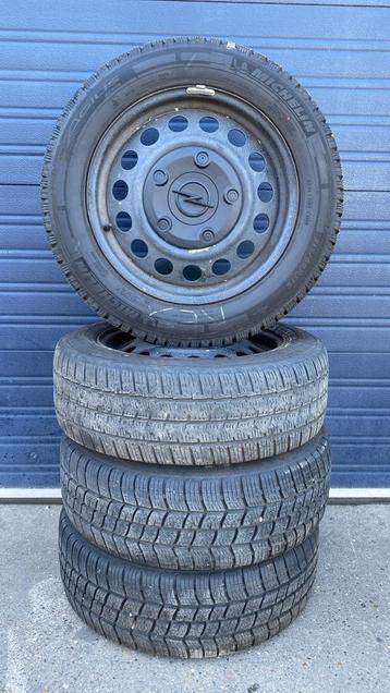 Opel Vivaro Expert Jumpy ProAce 215-60-17 5x108 - Set 20.39 beschikbaar voor biedingen
