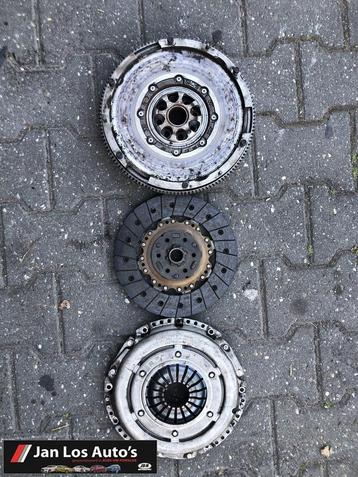 Audi A1 S1 8X 2.0 tfsi. Tweemassavliegwiel en koppeling  beschikbaar voor biedingen