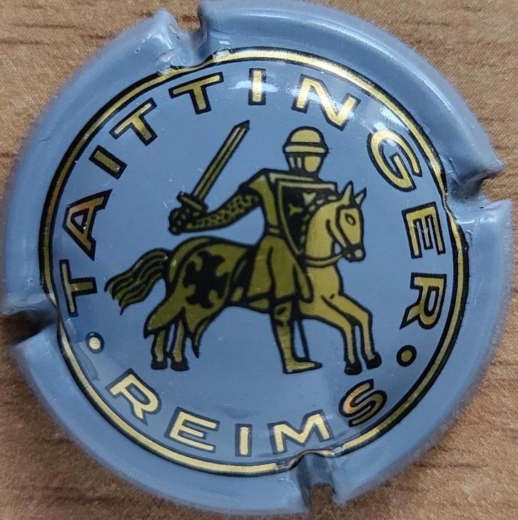 Capsule Champagne TAITTINGER gris & or nr.36 ** RARE **, Collections, Vins, Neuf, Champagne, France, Enlèvement ou Envoi