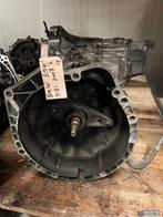 BMW E90 E91 318I 2.0 Versnellingsbak 6 bak handbak CBL, Gebruikt, BMW