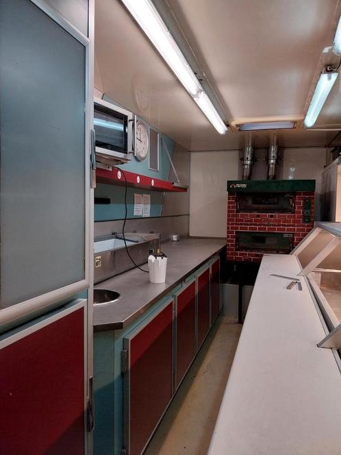 Volledig uitgeruste pizza en pasta foodtruck (Saelens), Zakelijke goederen, Stock en Retail | Verkoopwagens, Ophalen