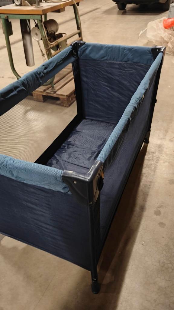 Opvouwbaar baby reisbedjes  – compact & handig, Kinderen en Baby's, Babywiegjes en Ledikanten, Gebruikt, Reisbedje, Ophalen