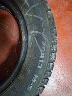 Pneus d'occasion , pas beaucoup servis., Autos : Pièces & Accessoires, Pneus & Jantes, Pneus hiver, 155 mm, Véhicule de tourisme