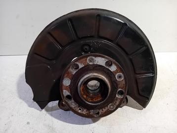 WIELNAAF RECHTS VOOR Volkswagen Golf VI (5K1) beschikbaar voor biedingen