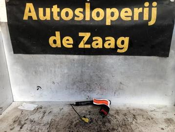 Gordelspanner links van een Opel Meriva beschikbaar voor biedingen