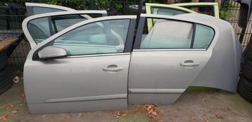 OPEL ASTRA H  HB PORTIEREN LV+LA  beschikbaar voor biedingen