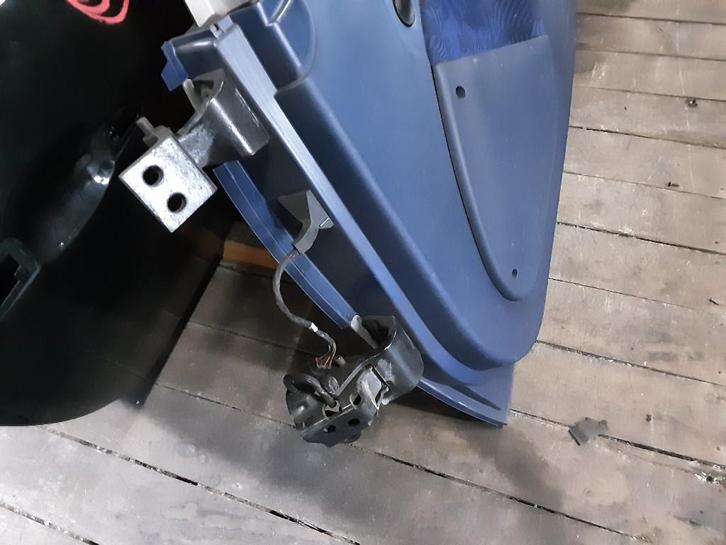 CHARNIERE DE PORTE AVANT DROITE Smart Fortwo Cabrio (451.4), Autos : Pièces & Accessoires, Autres pièces automobiles, Smart, Utilisé