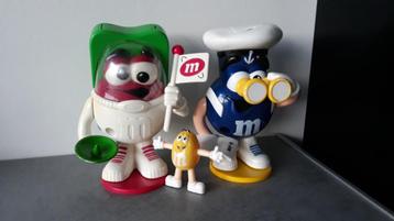 M&MS-distributeurs beschikbaar voor biedingen