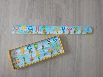 Cause ABC puzzel hout dikke stukken 130 cm lang   beschikbaar voor biedingen