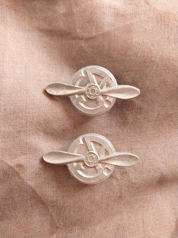 Insignes ABBL 1940 ww2 Aéronautique militaire, Collections, Objets militaires | Général, Enlèvement ou Envoi