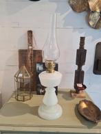 Antieke opaline olielamp melkglas petroleumlamp, Ophalen of Verzenden