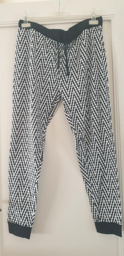 NIEUW artikel : 9th Avenue broek - Maat M, Kleding | Dames, Broeken en Pantalons, Nieuw, Maat 38/40 (M), Lang, Ophalen of Verzenden