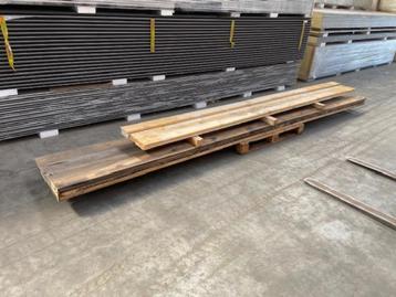 PLANKEN 4900 EN 4000 MM LANG beschikbaar voor biedingen