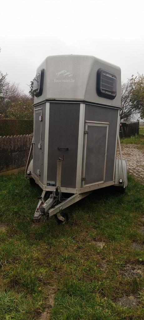 Blomert 2 paardstrailer, Dieren en Toebehoren, Paarden en Pony's | Trailers en Aanhangwagens, Ophalen