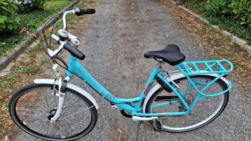 Geveerde alu. OXFORD damesfiets ONDERHOUD GEHAD + naafdynamo beschikbaar voor biedingen