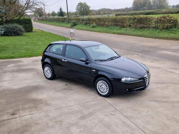 Alfa 147 Benzine 28.000 km!!!  beschikbaar voor biedingen