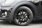 MINI One 1.5 *NAVI*AIRCO*BLUETOOTH* 17 INCH ZWARTE VELGEN*, Auto's, Mini, Voorwielaandrijving, 75 kW, Stof, Gebruikt