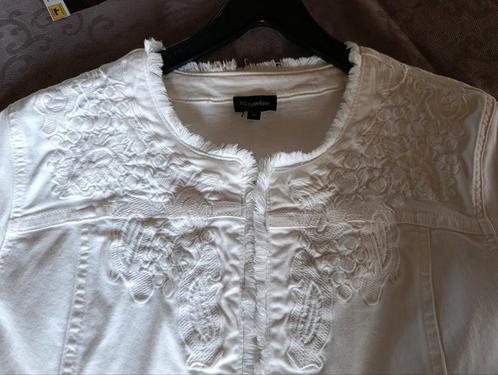 Spierwit jeans vestje, Kleding | Dames, Jasjes, Kostuums en Pakken, Zo goed als nieuw, Maat 42/44 (L), Wit, Ophalen