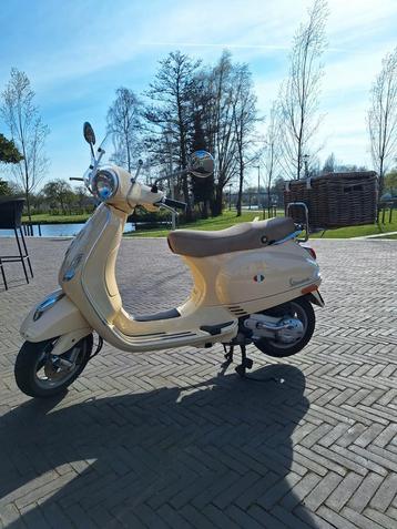 Vespa beschikbaar voor biedingen
