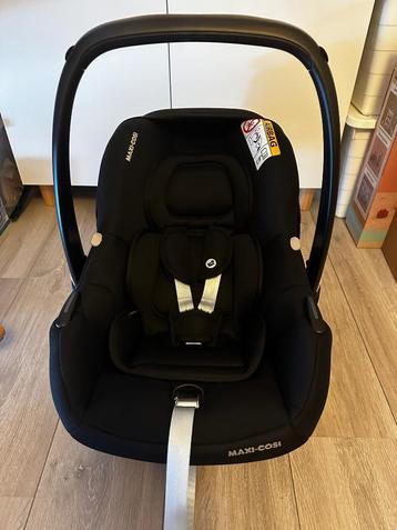 Maxi-Cosi Cabriofix i-Size Autostoeltje - zwart te koop beschikbaar voor biedingen