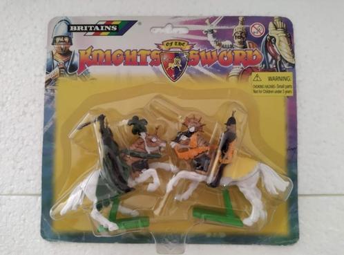 New Britains 17547 Knights of the Sword set - 2 chevaliers, Collections, Jouets miniatures, Neuf, Enlèvement ou Envoi